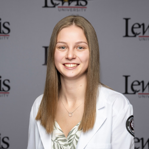 Abby H - Lewis Babysitter