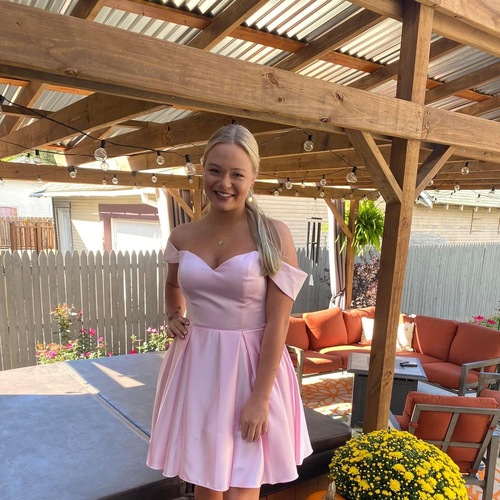 Bailee C - Sinclair Babysitter