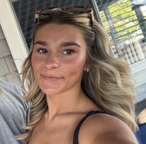 Avery H - Rowan Babysitter