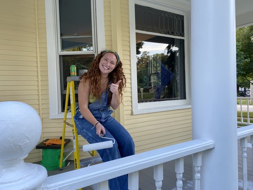 Elizabeth M - McHenry County College  Babysitter