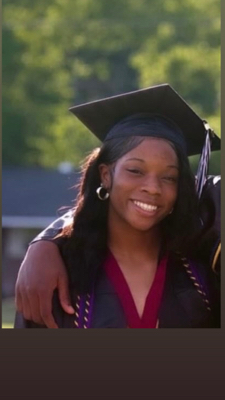 Anna O - UAB Babysitter