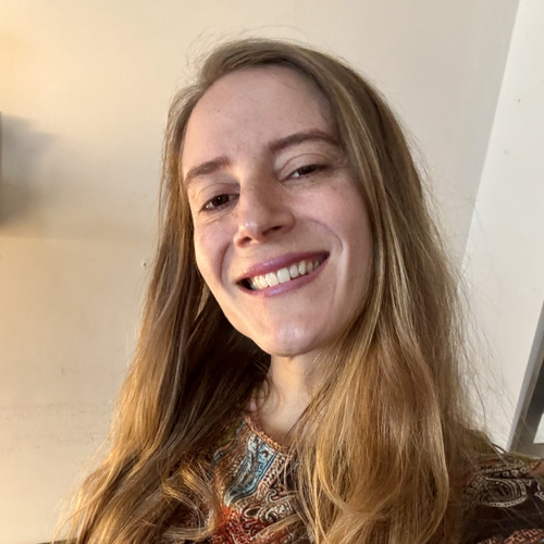 Gabriela J - CUNY BMCC Babysitter