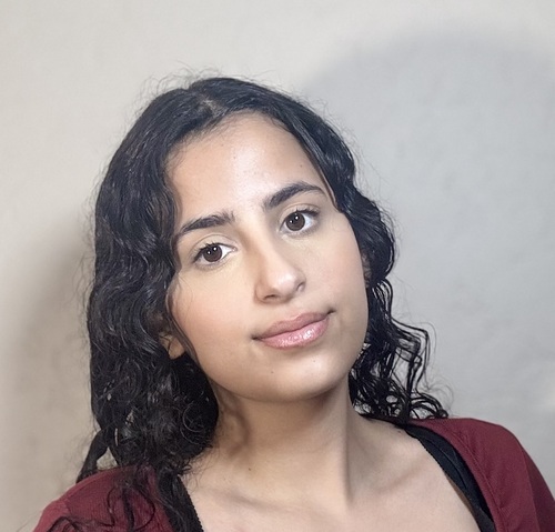 Safiya A - College of the Sequoias Babysitter