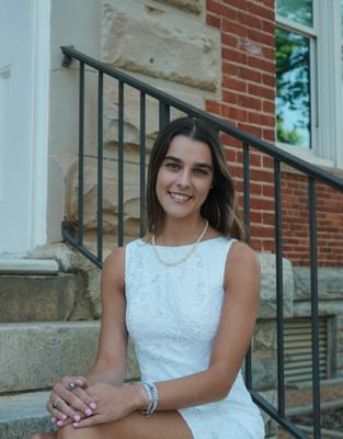 Phoebe M - UD Babysitter