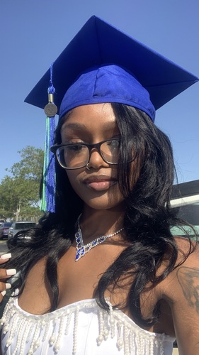 Jasmine M - Eastern Florida State College Babysitter