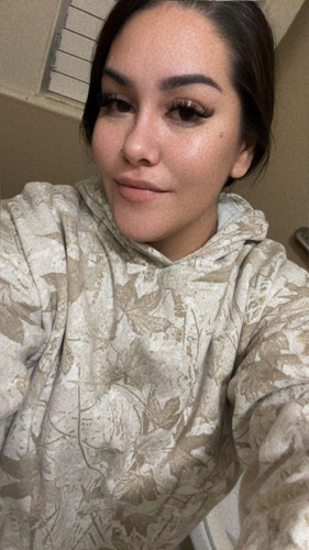 Leicia G - Hawai'i Community College  Babysitter