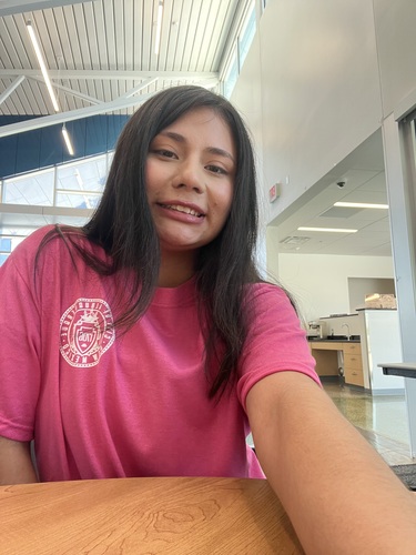 Ariana R - CNM Babysitter