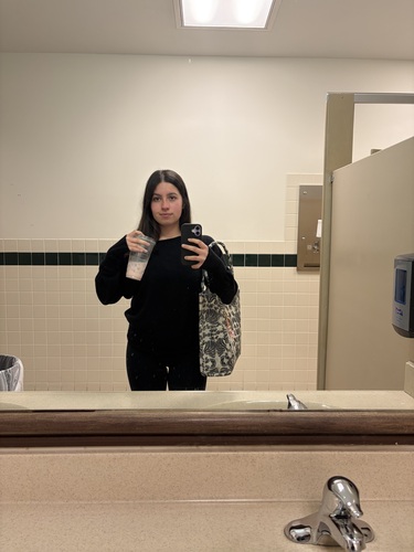 Tatiana R - University of Oregon Babysitter