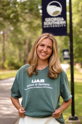 Ella Z - UAB Babysitter