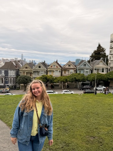 Brooke J - Samford Babysitter