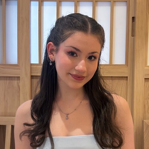 Sophia B - UF Babysitter