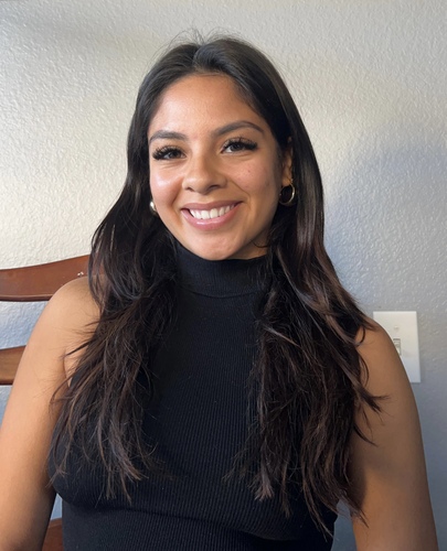 Bryana M - CSUDH Babysitter