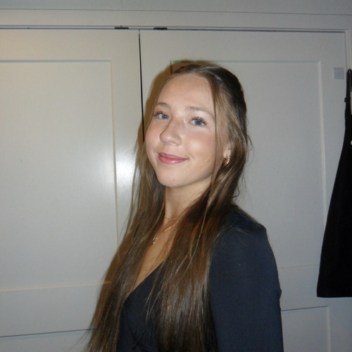 Anna C - Pitt Babysitter