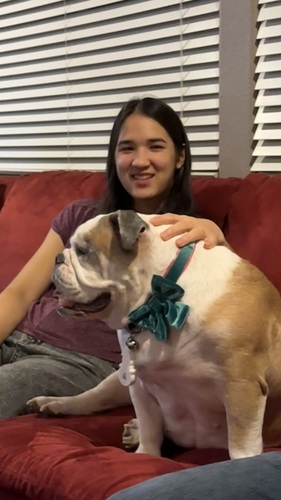 Nicole M - UCI Babysitter