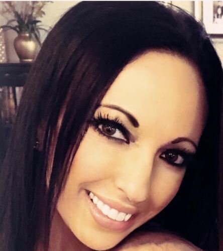 Michelle R - Valencia Babysitter