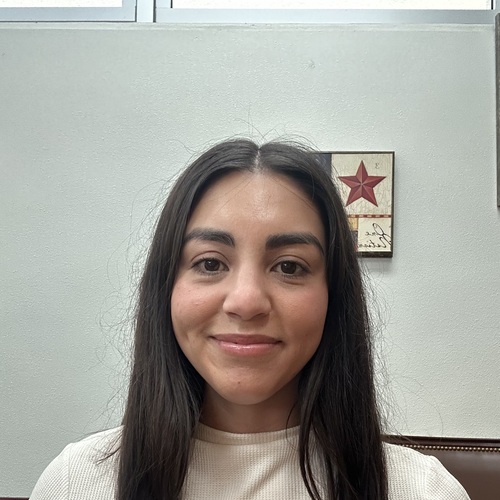 Julissa G - UC Riverside Babysitter