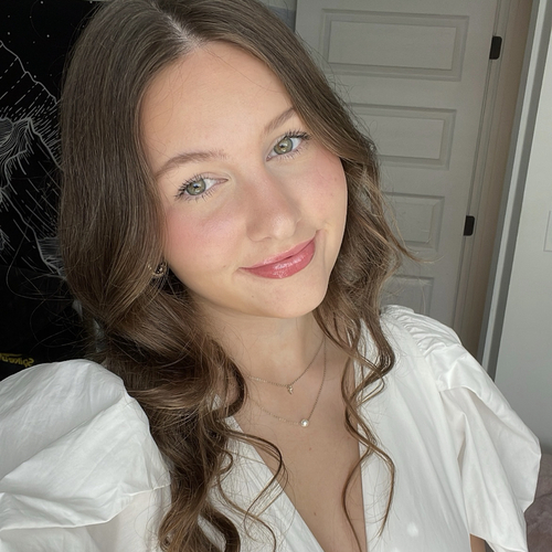 Ava C - UAB Babysitter