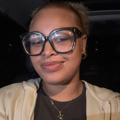Isyss S - Laney College  Babysitter