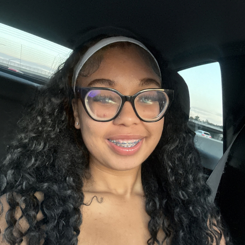 Nevaeh J - Undefined Babysitter