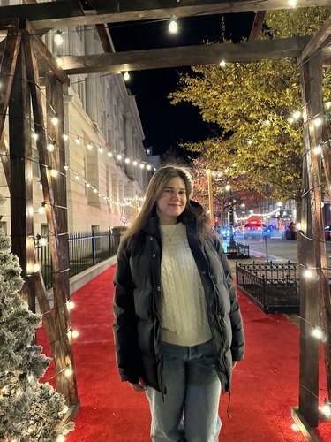 Rhiana D - AU Babysitter