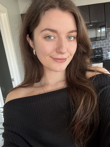 Ellie K - Wayne State Babysitter