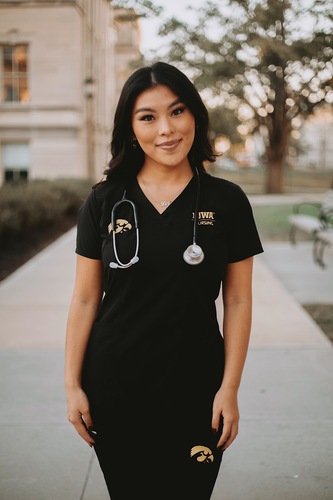 Liz G - University of Iowa Babysitter