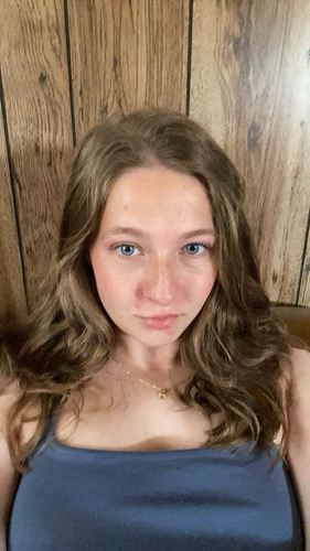 Elizabeth B - LCC Babysitter