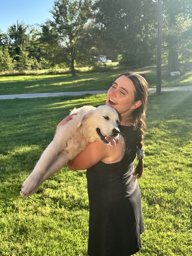 Maci W - Paris Junior College  Babysitter