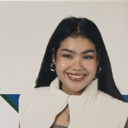 Mayra R – Seattle Pacific Student Seeking Nanny Jobs