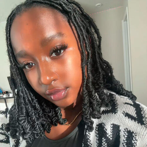 Leadanielle V - Towson University Babysitter