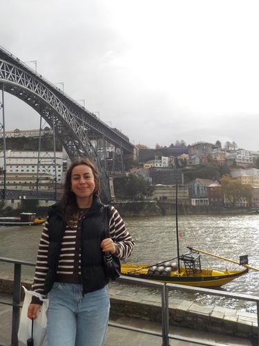 Brisa R - CWU Babysitter