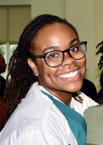 Brittany J - Belhaven Babysitter