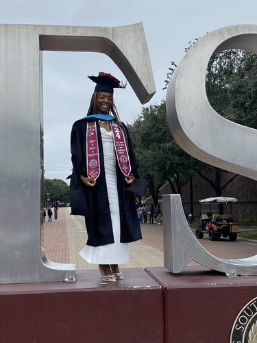 Amyre E - Texas Southern Babysitter