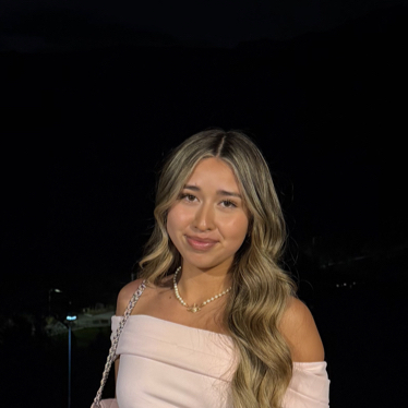 Mia C - AVC Babysitter