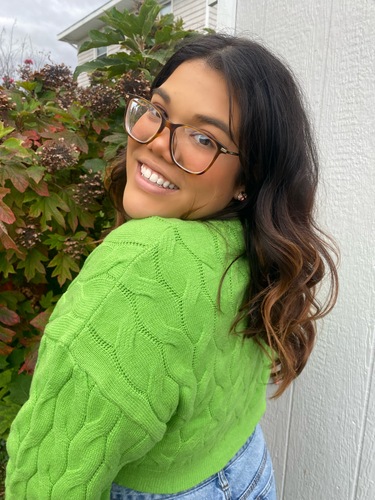 Mya R - EKU Babysitter