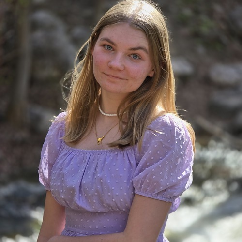 Leslie K - BYU Babysitter