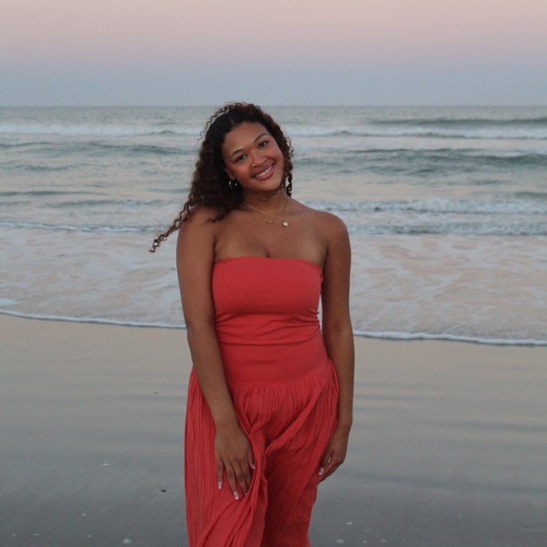Veronika M - Guilford Technical Community College Babysitter