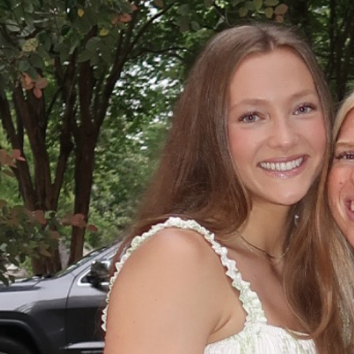 Paige T – Trinity Student Seeking Babysitting Jobs
