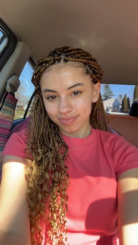 Olivia B - UVM Babysitter