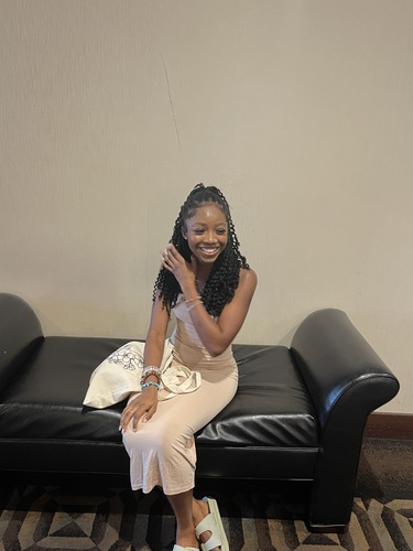 Shynecka M - UIC Babysitter