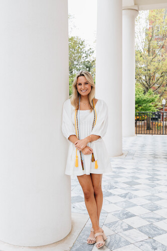 Mary D - Auburn Babysitter