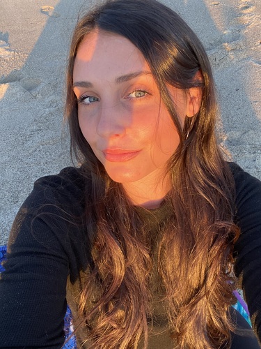 Alaysha C - Roane State Community College  Babysitter