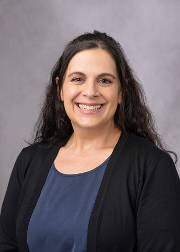 Leigh J - Ohio Dominican Babysitter