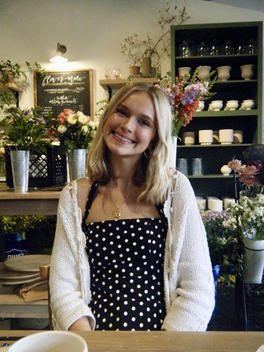 Eleanor B - Belmont Babysitter