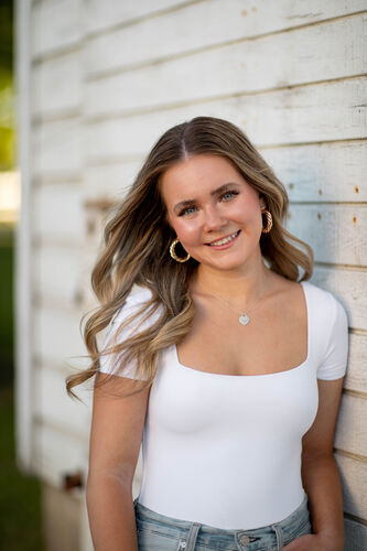 Alli T - University of Portland Babysitter