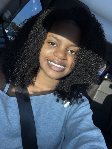 Samia L - USF Babysitter