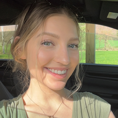 Emma L - Pennsylvania Highlands Community College Babysitter
