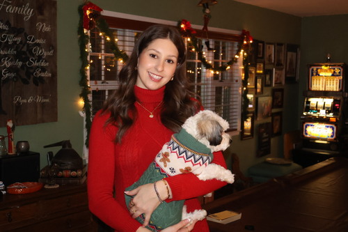 Madelyn T - Fresno City College  Babysitter