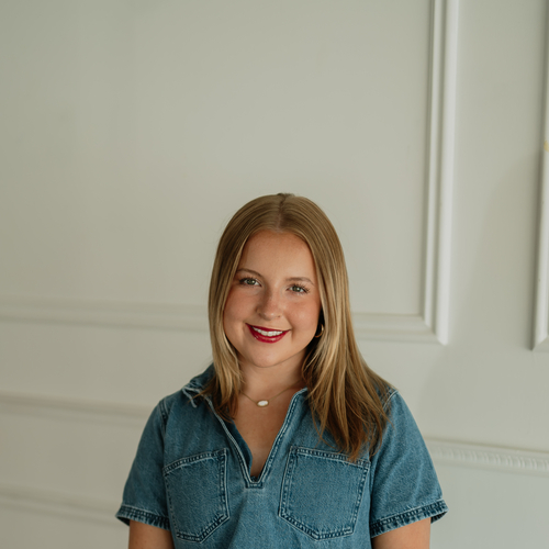 Riley H - Summit Salon Academy Babysitter
