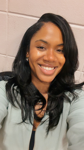 Allayah B - LMU Babysitter